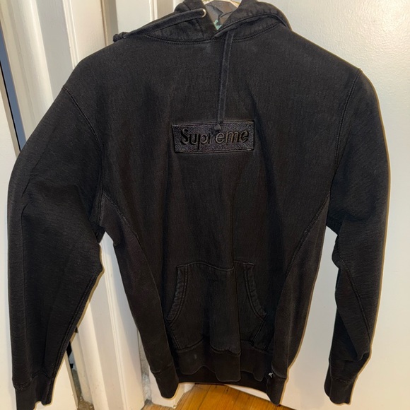 Supreme Box Logo Sweatshirt Black on Black - Picture 5 of 5